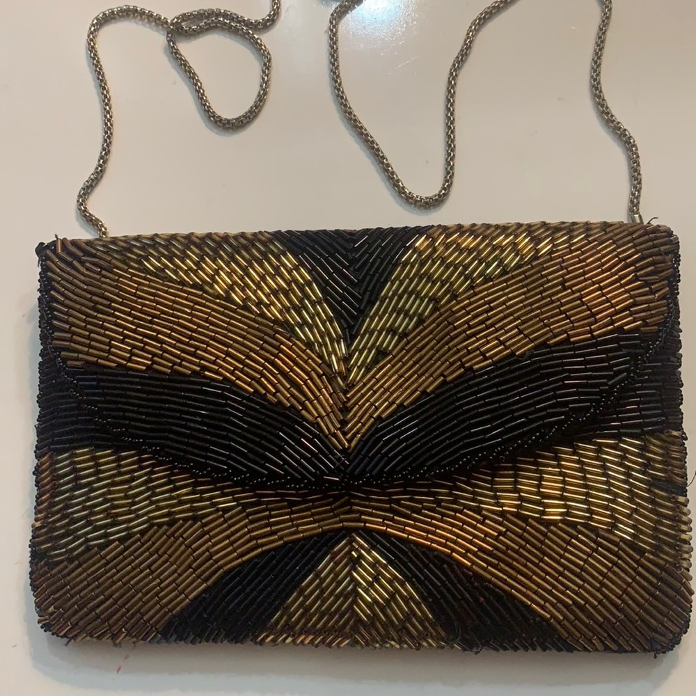 VINTAGE REGALE BEADED CLUTCH PURSE BLACK GOLD.